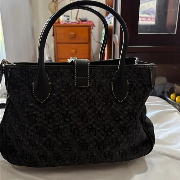 Dooney & Bourke Black Logo Jacquard Satchel with Matching Wallet - Picture 3 of 14